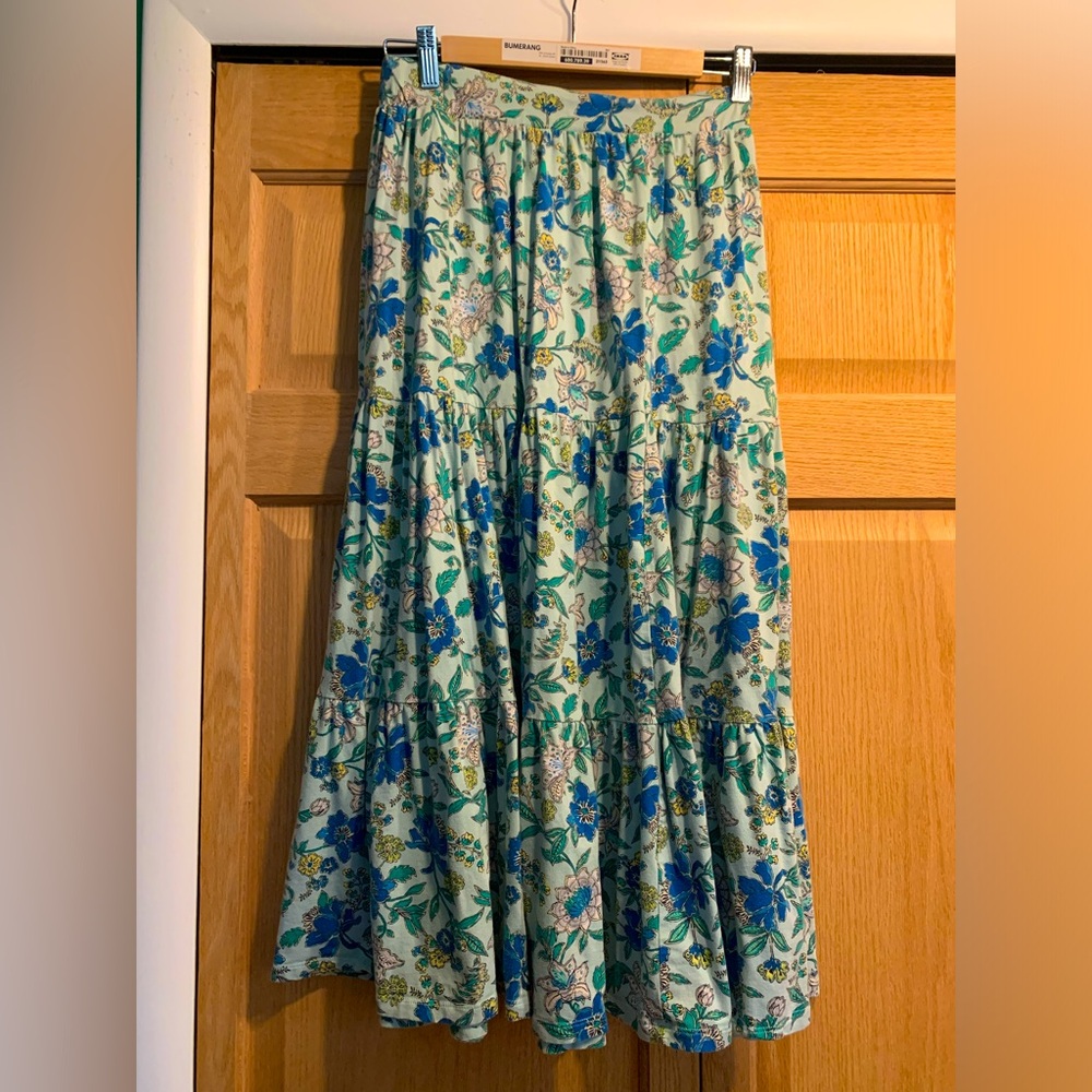 Gorgeous cotton floral skirt from Lands’ End, Xs.